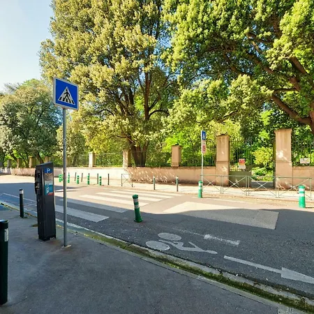 Jardin Des Plantes Parking Terrasse تولوز